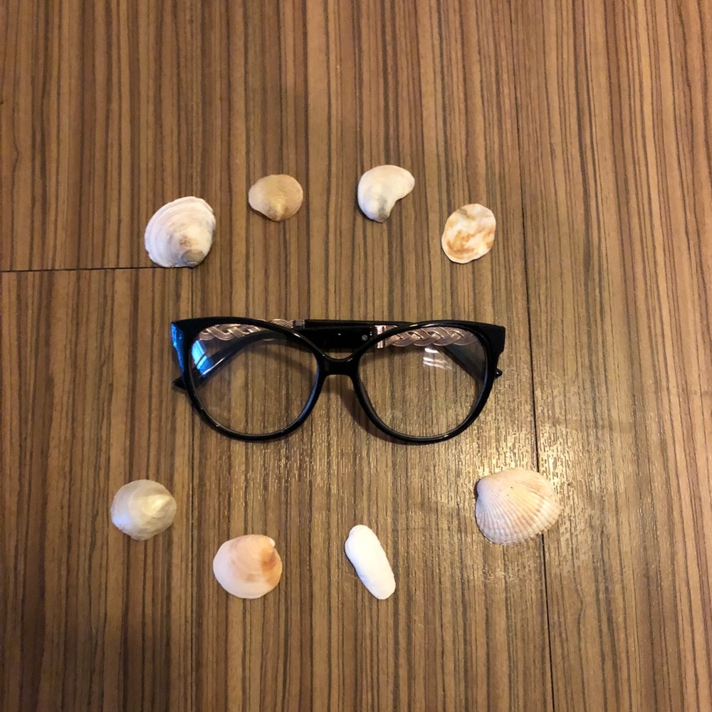 •SOLD• Black non-prescription glasses